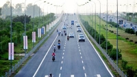 Hà Nội: Xử lý nghiêm hành vi xâm phạm hành lang an toàn đường cao tốc