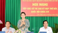 Chủ tịch Quốc hội tiếp xúc cử tri thành phố Cần Thơ