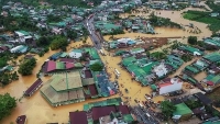 10 người chết, hàng nghìn ngôi nhà bị ngập tại các tỉnh Tây Nguyên và Nam Bộ do mưa lũ