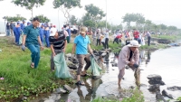 Đà Nẵng: Hàng nghìn người ra quân hưởng ứng Chiến dịch 'Làm cho thế giới sạch hơn'