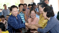 Chủ tịch Quốc hội Nguyễn Thị Kim Ngân tiếp xúc cử tri thành phố Cần Thơ