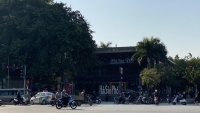 Chính quyền Hà Nội “bất lực” trước sai phạm của công trình Nhà hàng Hải sản Phố