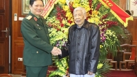 Đại tướng Ngô Xuân Lịch thăm, chúc Tết nguyên Tổng Bí thư Lê Khả Phiêu