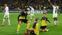 Erling Haaland rực sáng, Dortmund nhấn chìm PSG