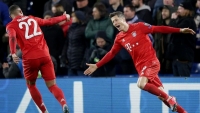 Bayern Munich thăng hoa trước Chelsea, Barca “hút chết” tại Napoli