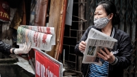 Virus Corona tàn phá báo chí châu Á