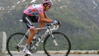 Cựu vô địch Tour de France, Alberto Contador bán đấu giá xe, quyên tiền cho cuộc chiến chống Covid-19