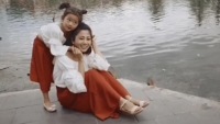 Tròn 49 ngày diễn viên Mai Phương qua đời, bạn bè làm 'cơm' tưởng nhớ