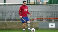 Messi và Coutinho phải tập riêng ở Barca