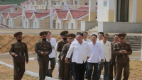 Chủ tịch Kim Jong Un ca ngợi quân đội Triều Tiên tái thiết khu vực bị bão