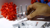 Trung Quốc tiêm vắc xin COVID-19 cho hàng nghìn người trước khi các thử nghiệm hoàn thành