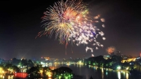 Pháo hoa rợp trời, Việt Nam chào đón năm mới 2021 với nhiều hy vọng