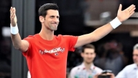Djokovic gây bất ngờ cho 4.000 khán giả