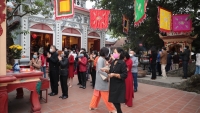 Hà Nội: Người dân đi lễ ngày đầu năm tuân thủ phòng chống dịch COVID-19