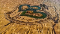 Hồ tình yêu tuyệt đẹp giữa sa mạc ở Dubai