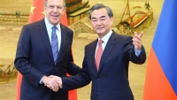 Ông Vương Nghị mời người đồng cấp Lavrov tới Bắc Kinh sau Hội nghị thượng đỉnh Alaska