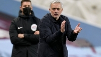 HLV Mourinho nhận bao nhiêu tiền nếu bị sa thải?
