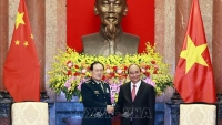 Chủ tịch nước Nguyễn Xuân Phúc tiếp Thượng tướng Ngụy Phượng Hòa, Bộ trưởng Bộ Quốc phòng Trung Quốc