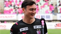 Văn Lâm vất vả trước bài tập dứt điểm của cầu thủ Cerezo Osaka
