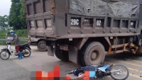 Lạng Sơn: Xe máy va chạm với xe tải, một người tử vong, một thương nặng.
