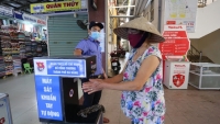 Đà Nẵng: Người dân đi chợ với thẻ ứng dụng công nghệ QR Code