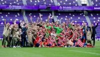 Suarez lập đại công, Atletico lên ngôi vô địch La Liga