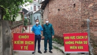 Bắc Giang: Tạm đình chỉ công tác Bí thư xã vì để người dân ra ngoài khi đang cách ly xã hội