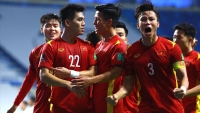 HLV Kiatisak chúc mừng thành tích thi đấu của tuyển Việt Nam