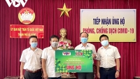 Đài Tiếng nói Việt Nam tổ chức hoạt động trao quà “San sẻ yêu thương- Đồng hành chống dịch”