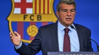 Chủ tịch Barca nói gì về việc để mất Lionel Messi?