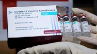 Thêm gần 600.000 liều vắc xin AstraZeneca về tới TP.HCM