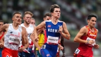 Vận động viên 20 tuổi phá kỷ lục Olympic ở đường chạy 1.500 m