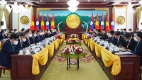 Hội đàm Việt Nam – Lào, ký kết và trao 14 văn kiện hợp tác giữa các bộ, ngành và doanh nghiệp