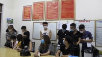 Quảng Ninh: Uống trà chanh giữa mùa COVID-19, 15 thanh niên bị xử phạt hành chính 30 triệu đồng