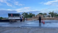 Quảng Nam: Xe tải tông vào dải phân cách trên quốc lộ 1A, khiến 2 người tử vong