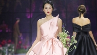Á quân The Face Quỳnh Anh tham gia show siêu mẫu châu Á