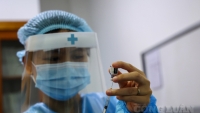 Hà Nội đạt kỷ lục tiêm chủng, quận Hoàn kiếm sắp đạt tỷ lệ 100%