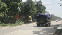 Hà Nội: Xử lý nghiêm phương tiện chở vật liệu xây dựng để rơi vãi ra đường