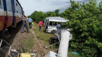 Tai nạn nghiêm trọng giữa tàu hỏa và ô tô khiến 3 người tử vong tại chỗ