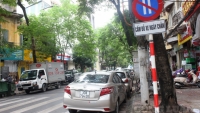 Hà Nội: Tràn lan vi phạm trên các tuyến phố thí điểm đỗ xe ngày chẵn, lẻ