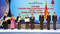 Phó Thủ tướng Phạm Bình Minh dự lễ kỷ niệm 50 năm Ngày thành lập Bệnh viện Nội tiết Trung ương