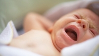 Thêm 1 trẻ sơ sinh mắc COVID-19 khi vừa chào đời