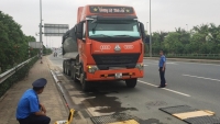 Hà Nội: Bảo kê logo 'xe vua', 5 thanh tra giao thông bị truy tố