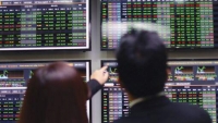 Cổ phiếu trụ cột bất ngờ tăng giá mạnh, VN-Index tăng gần 19 điểm