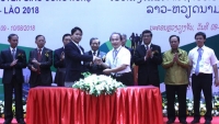 Việt Nam ký 11 hợp đồng chuyển giao công nghệ sang Lào