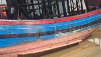 Thanh Hóa: Cháy tàu cá ở Lạch Trường