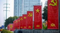 Hà Nội: Đường phố rực rỡ cờ hoa chào mừng Đại hội đại biểu toàn quốc lần thứ XIII của Đảng