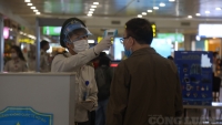 Hành khách buộc phải khai báo y tế trước mỗi chuyến bay