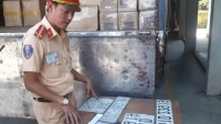 Thừa Thiên Huế: Dùng biển số giả để vận chuyển hàng không rõ nguồn gốc