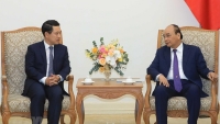 Thủ tướng Nguyễn Xuân Phúc tiếp Bộ trưởng Ngoại giao Lào Saleumxay Kommasith